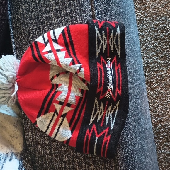 Bulls mithchell and ness tabogin - Picture 2 of 4